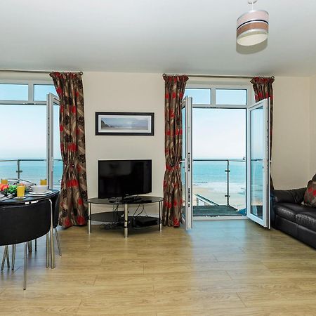 Sunny Beach Apartments Shanklin Buitenkant foto