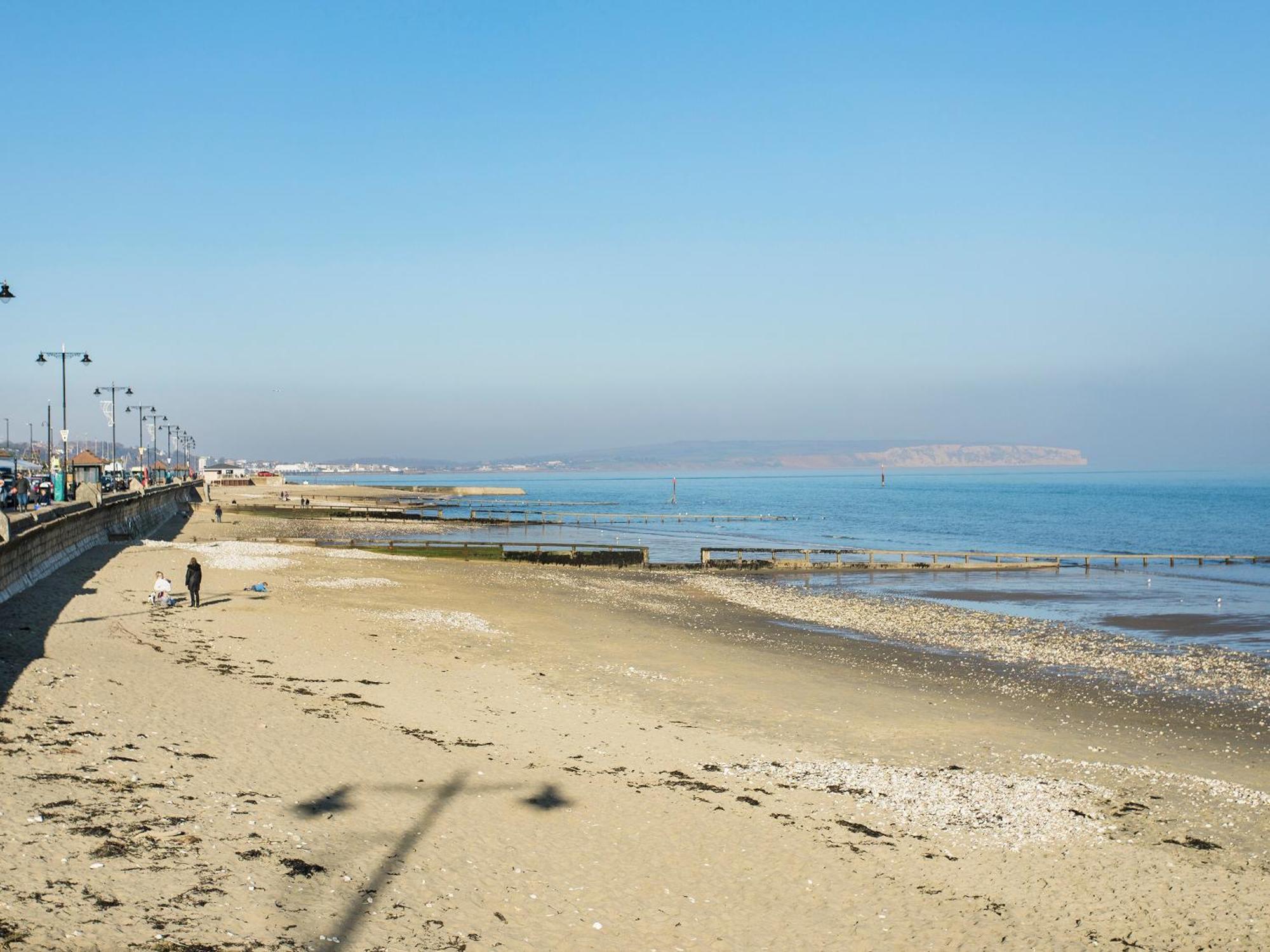 Sunny Beach Apartments Shanklin Buitenkant foto